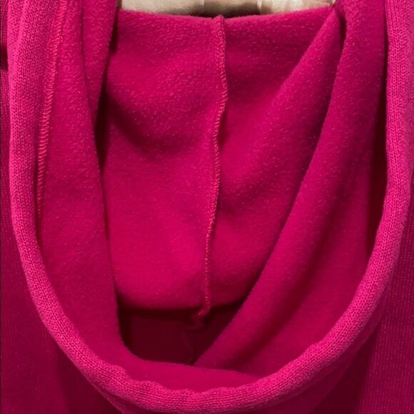 Victoria’s Secret PINK Crop Hoodie Top & Leggings - Picture 10 of 14